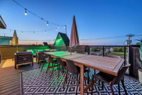 Designer Single Family House-Rooftop- Hot Tub